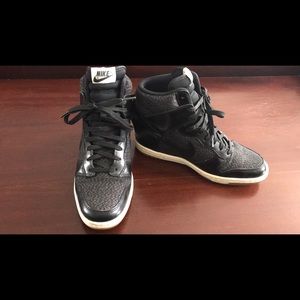 Women’s Nike wedge sneakers 8.5